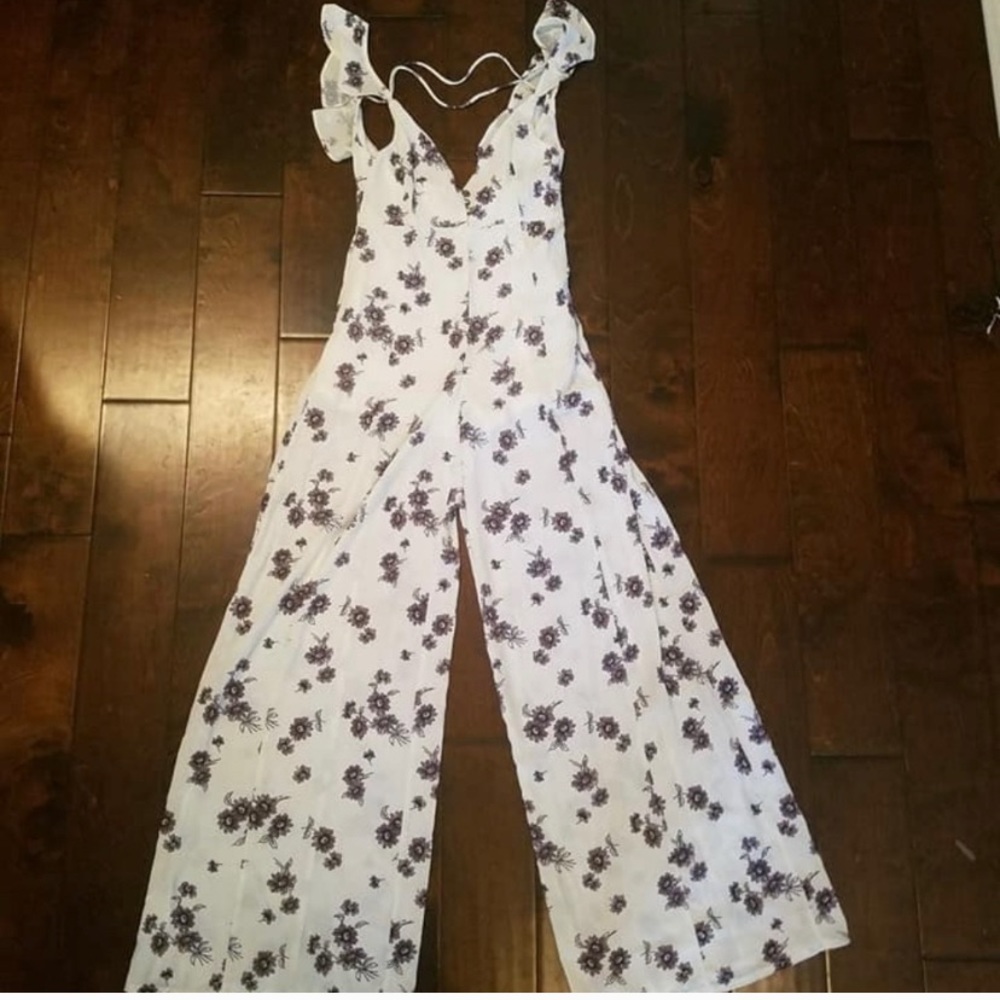BNWT White Flower Jumpsuit
